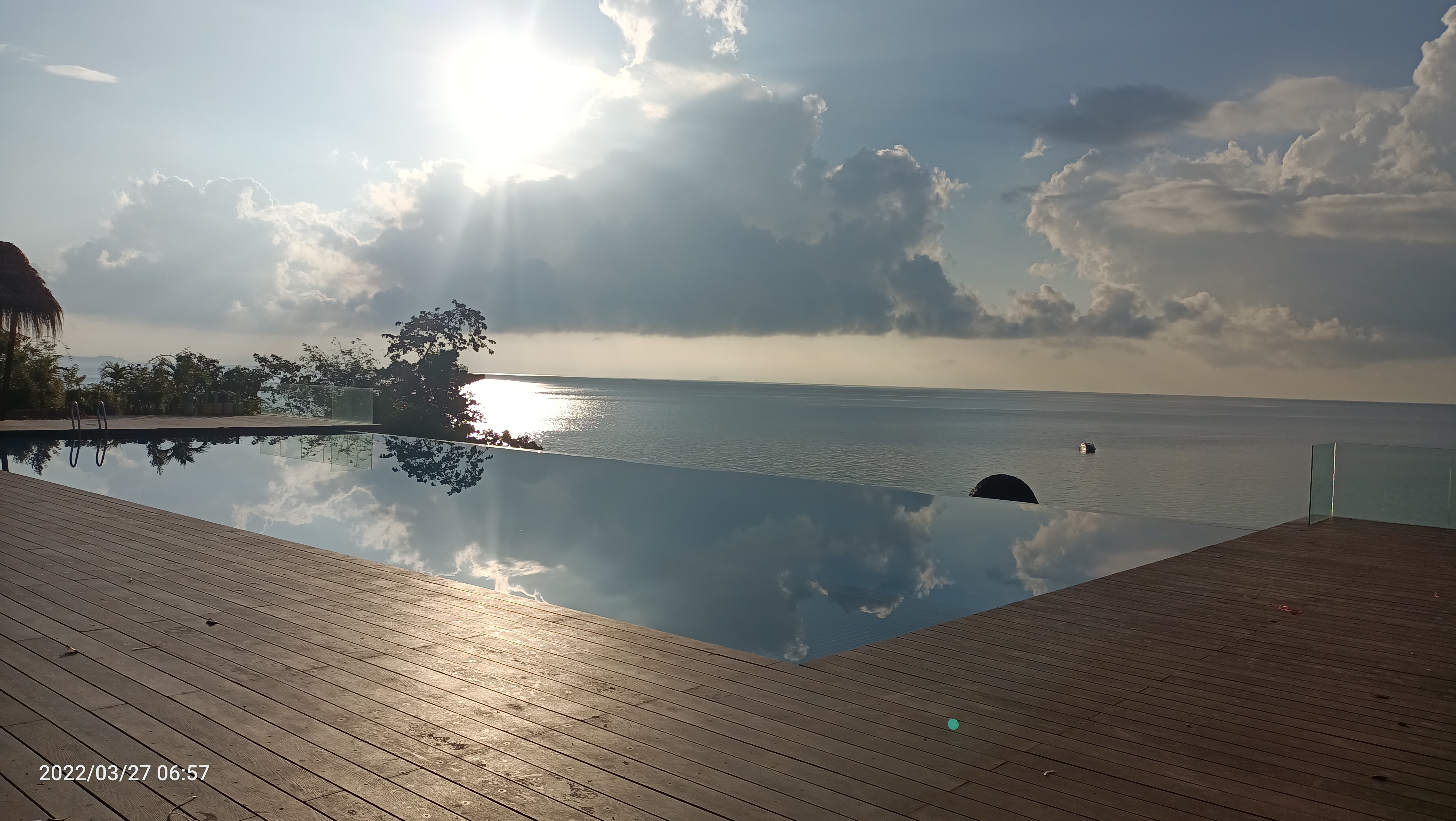 AALUA Resort pool 2