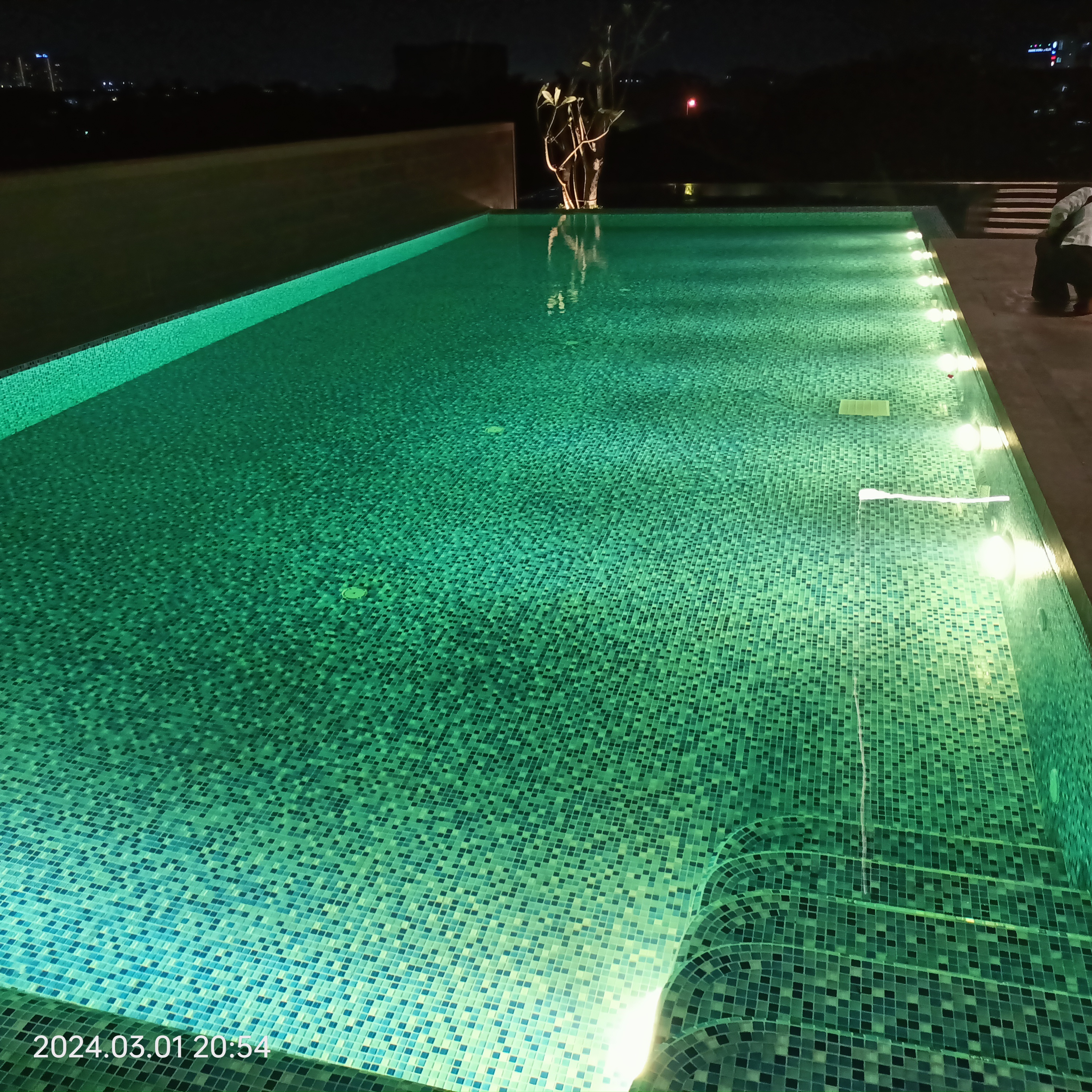 Haven SOHO pool 2