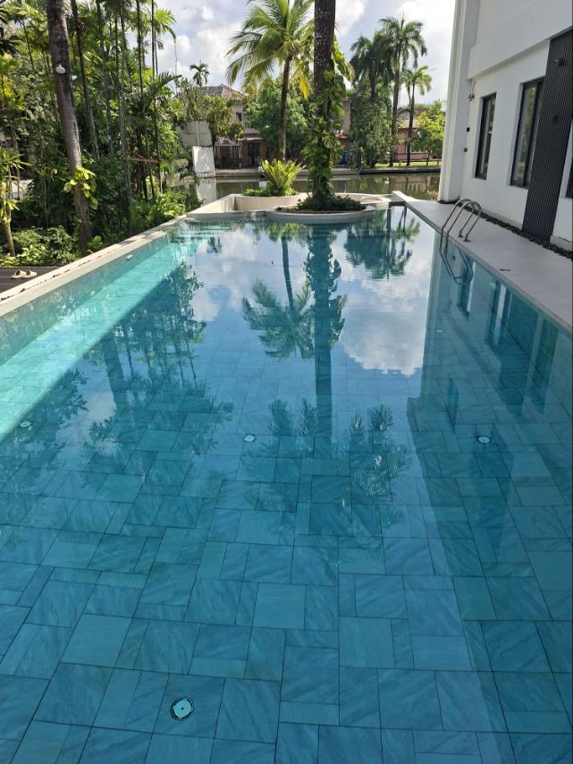 Kan Yeik Thar Residence pool 1
