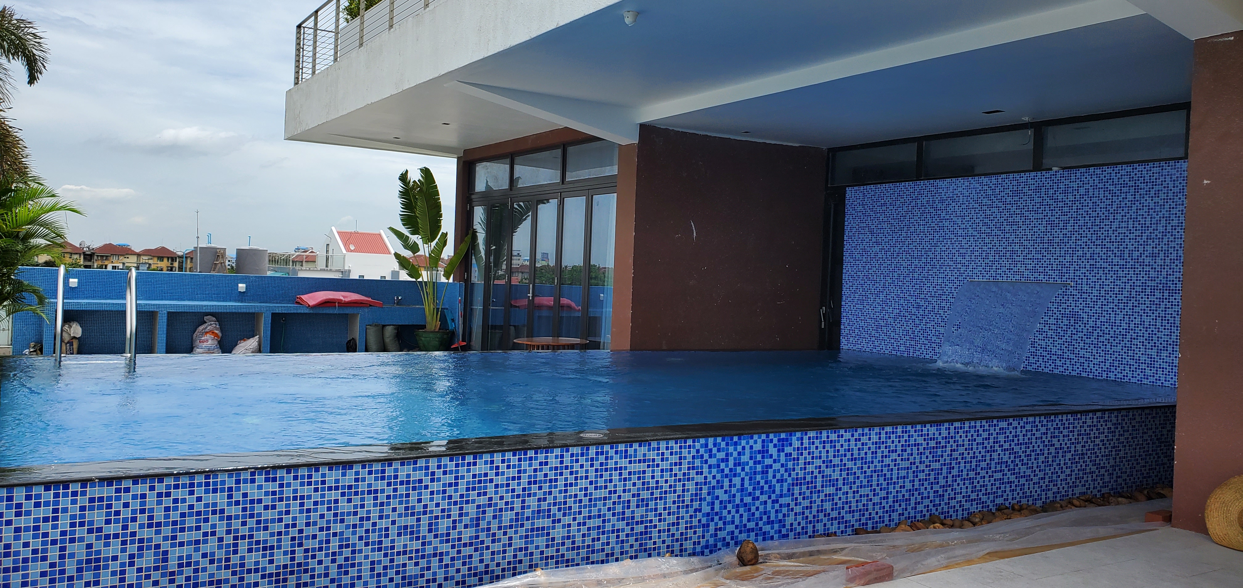 Malikha Residence pool 4
