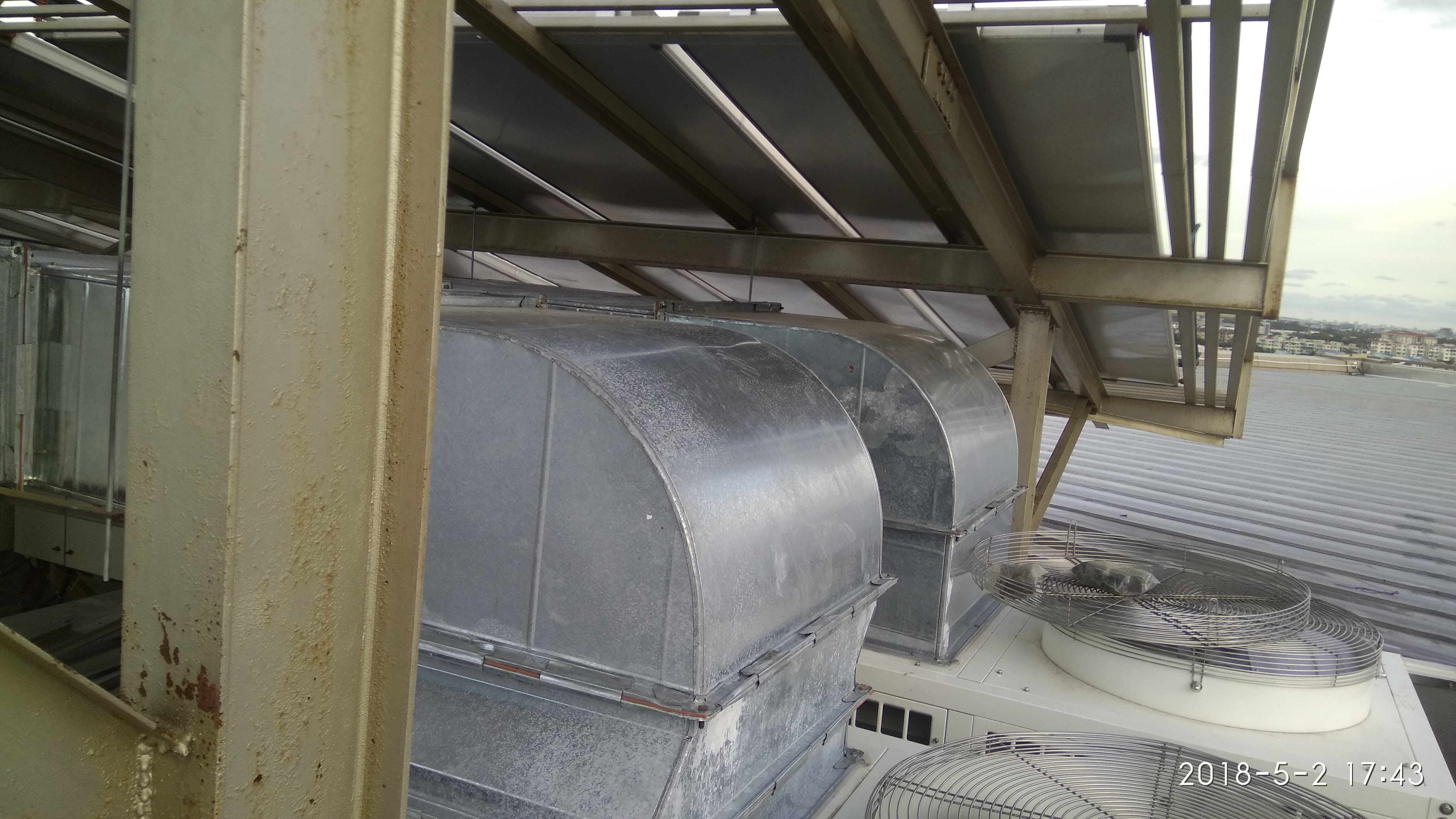 Grand Mercure Hotel pump photo 2